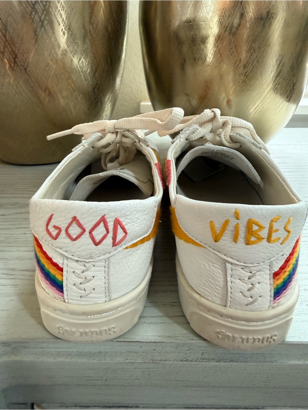 Soludos Ibiza White Leather Low-Top Sneakers with Rainbow Stripe and Sunburst - Picture 3 of 7